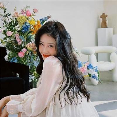 丑妻逆袭，颜值惊艳全球